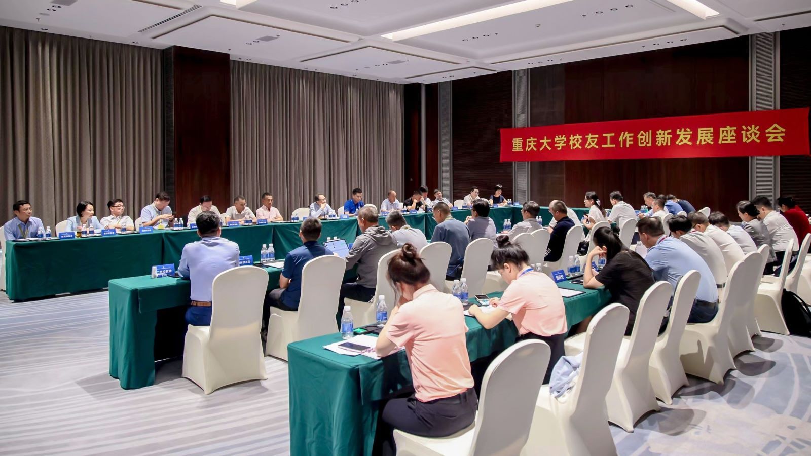 1727661592129050.jpg 11.座談會全景.jpg