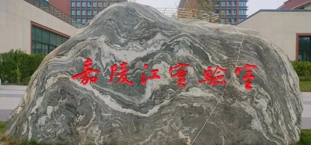 1740711310586557.jpg 640.jpg