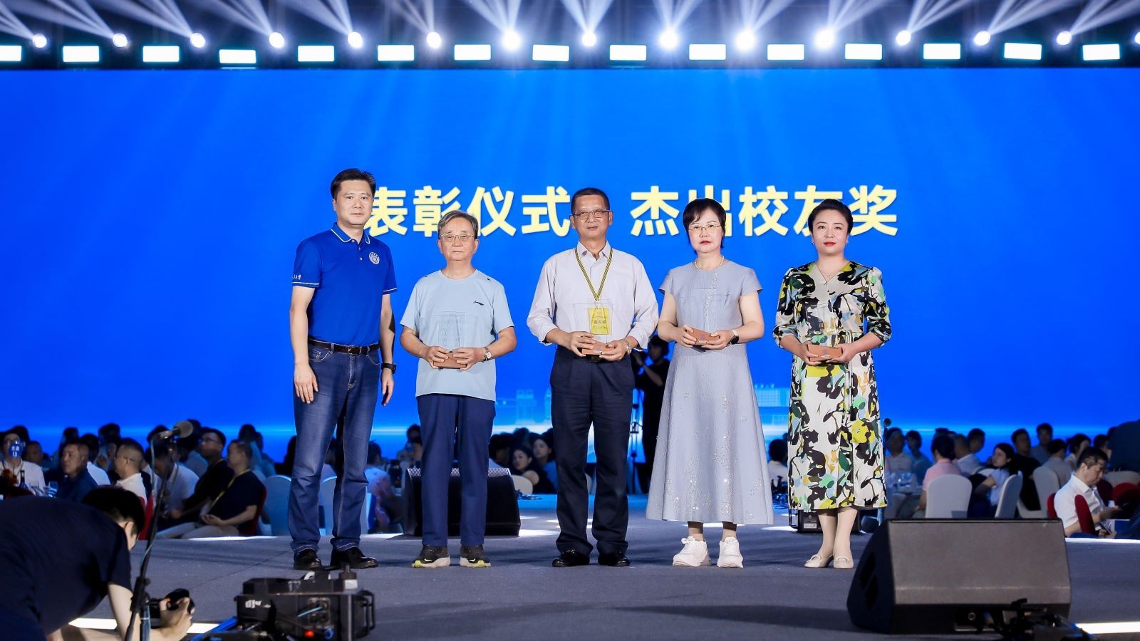 1727680130243805.jpg 1727661768230368.jpg