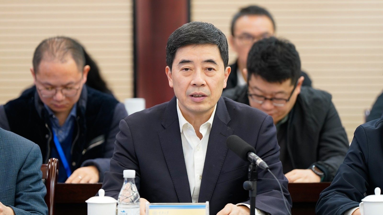 1732787913279708.jpg 舒立春.jpg