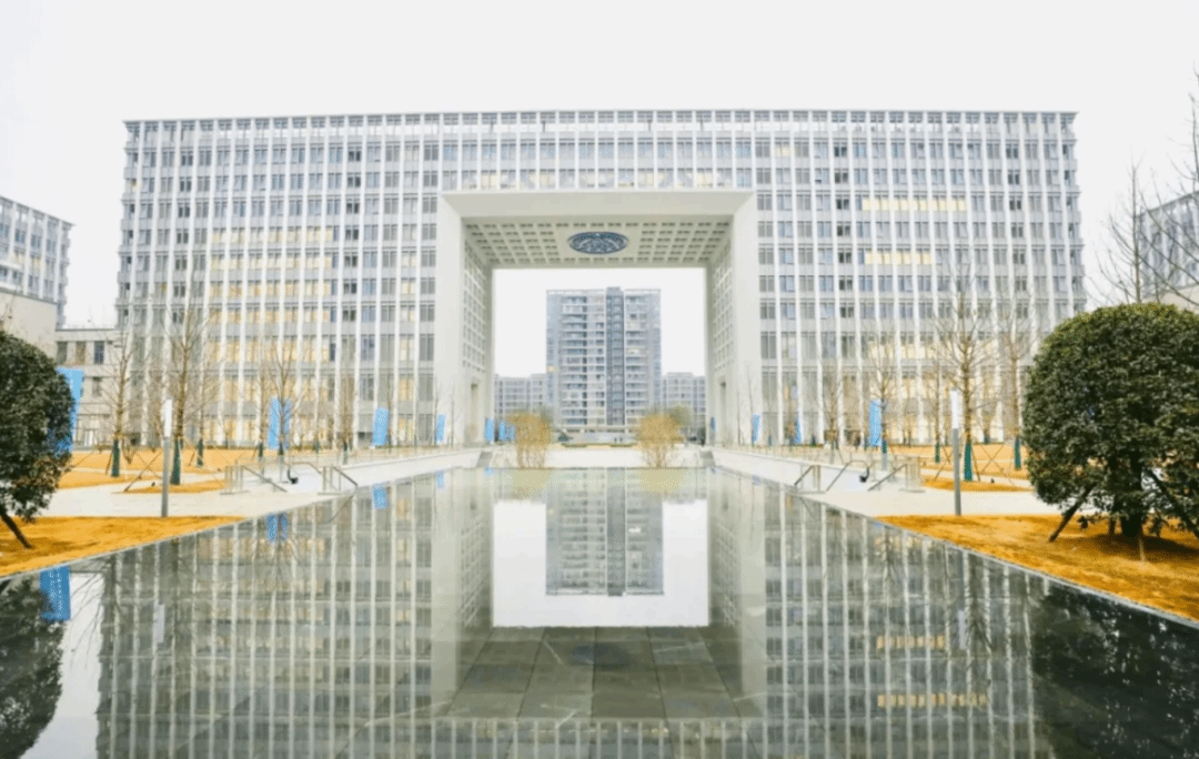 1740711317959904.png 640 (1).png