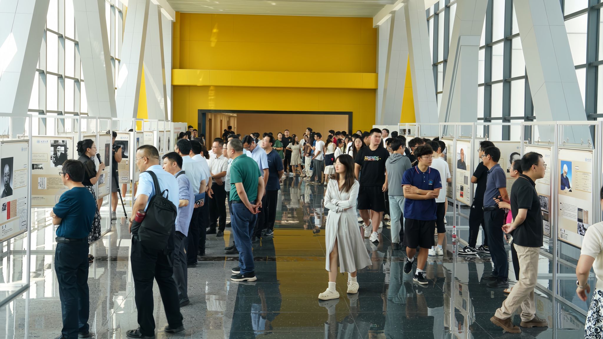 1725967982328446.jpg 1725959643433951.jpg