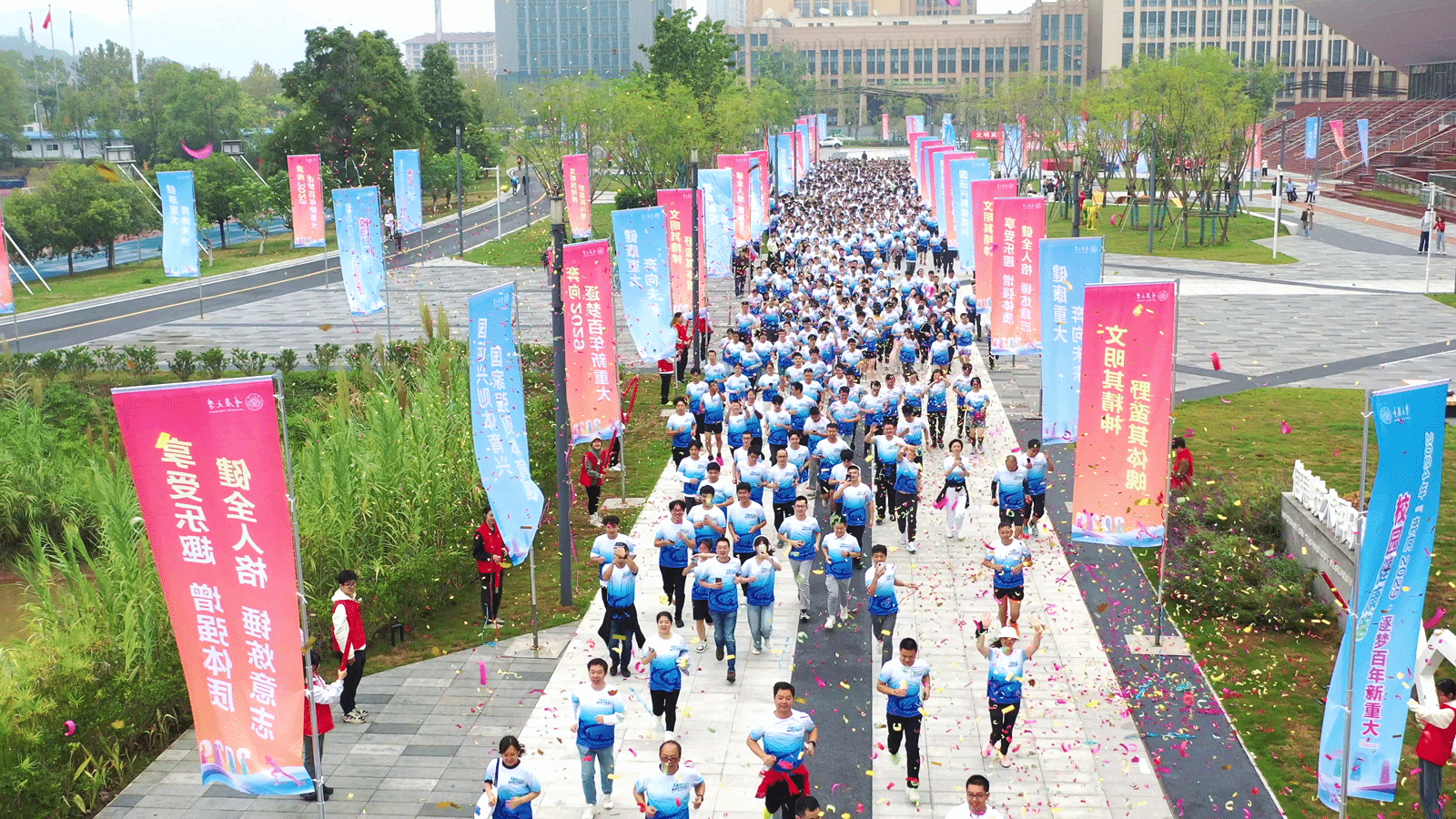 1728725560732889.png vlcsnap-2024-10-12-17h27m33s601_副本.png